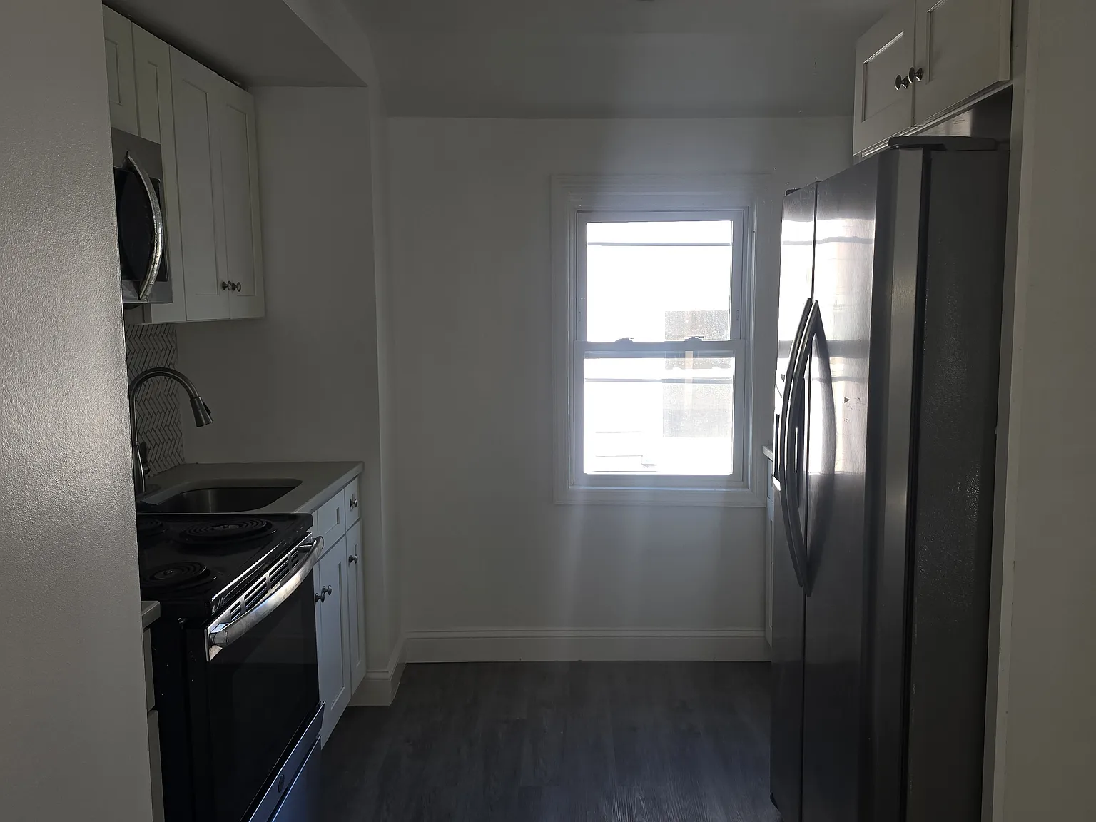 2 bed, 900 sqft, $2,700 — Photo 4