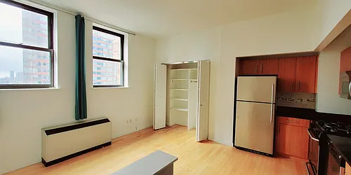 Rented by New York Residence