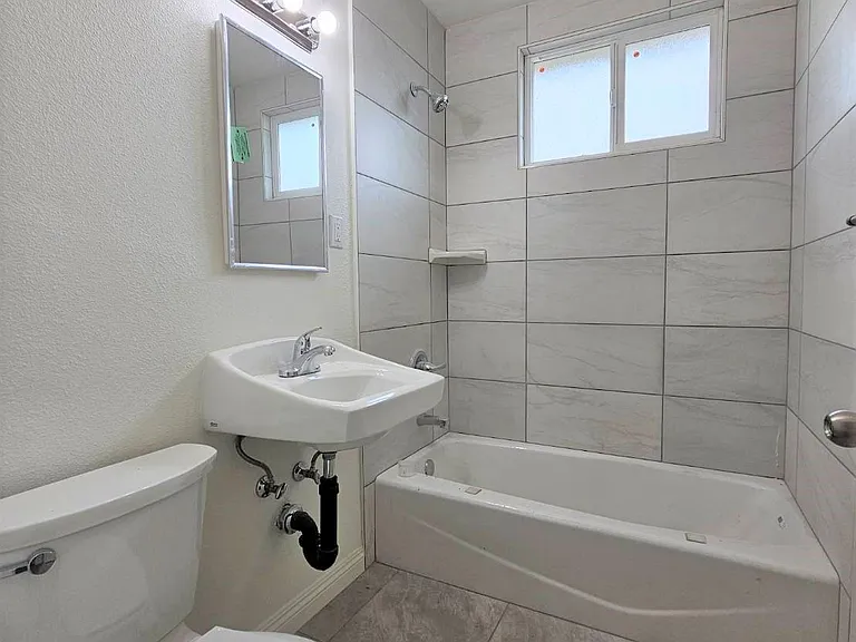 2715 N Central Ave #2715 — Photo 8