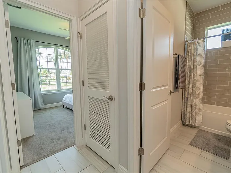 265 Annapolis Ln — Photo 25