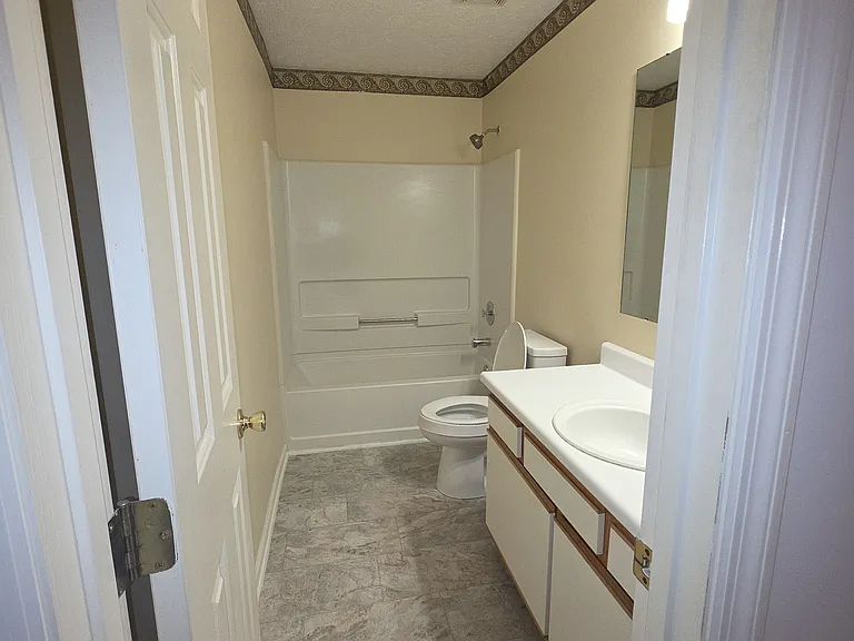 3242 Melba Dr — Photo 9