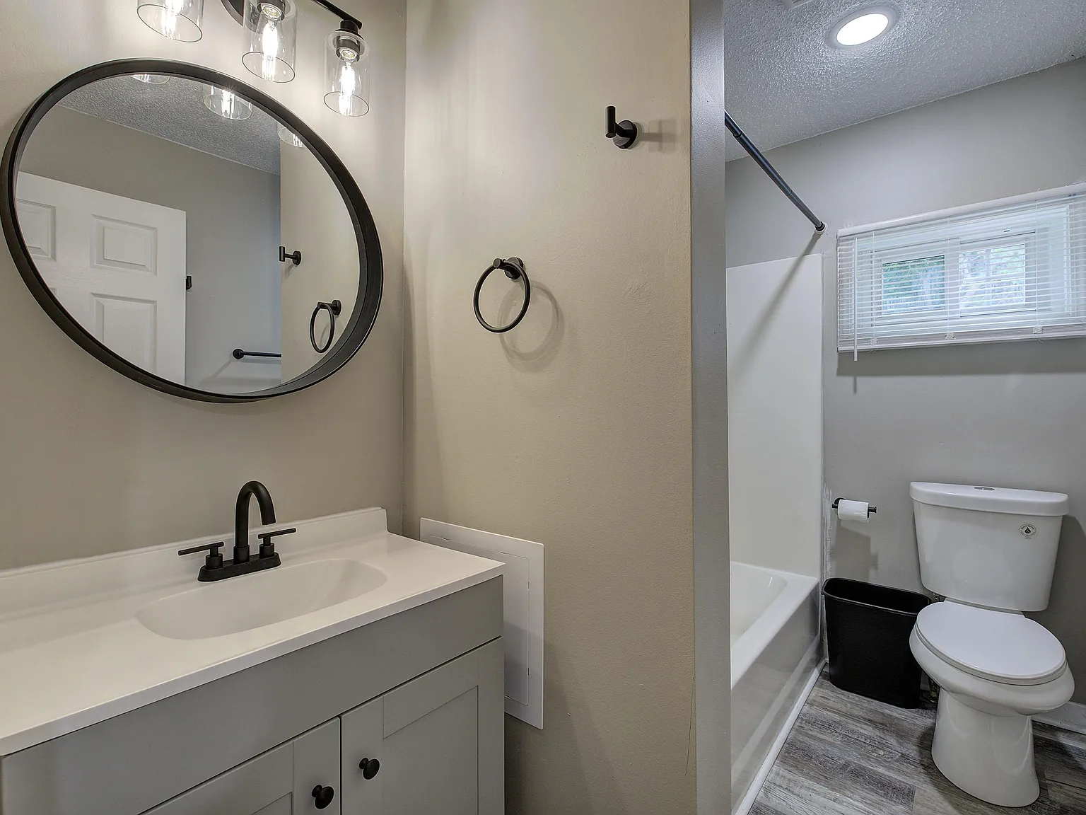 4 bed, 2.5 bath, 2000 sqft, $819 — Photo 4