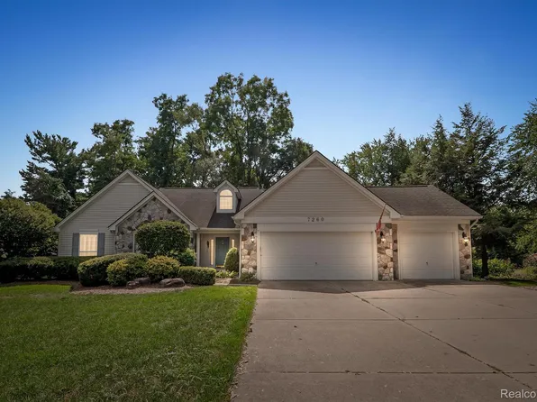 7260 Willow Oak Dr, West Bloomfield, MI 48324