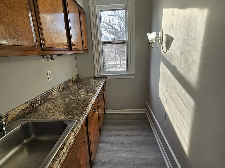 216 Mansfield St #1B — Photo 9