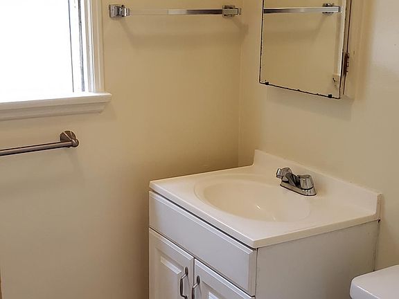 4th image of 3616 E 2nd St APT 5