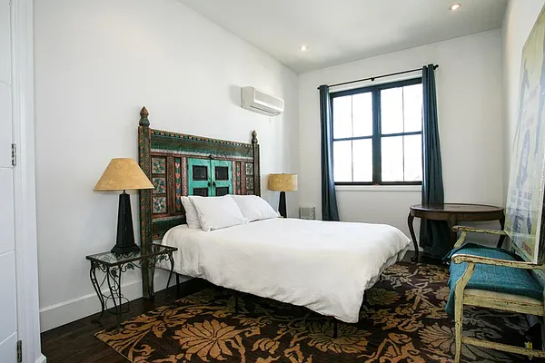 Rented by Rahme Real Estate, LLC | media 18