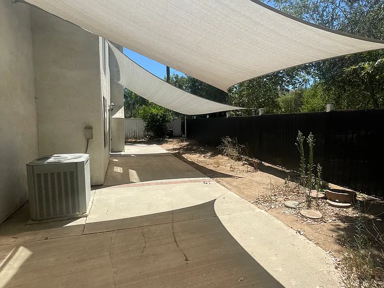 9657 Pebble Brook Dr — Photo 12