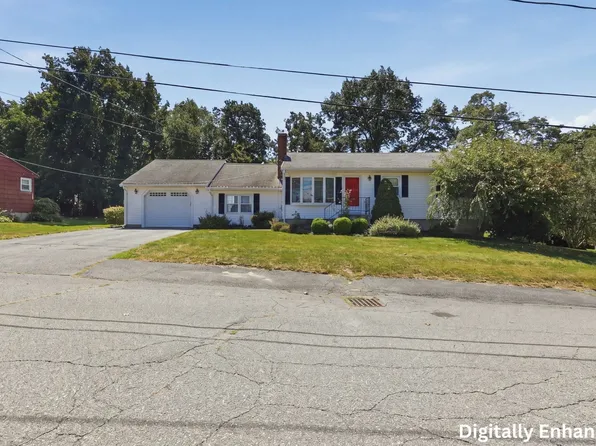 92 Applewood Dr, Marlborough, MA 01752