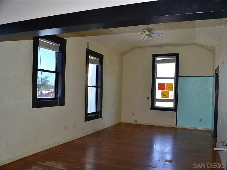 169 E Main St — Photo 5