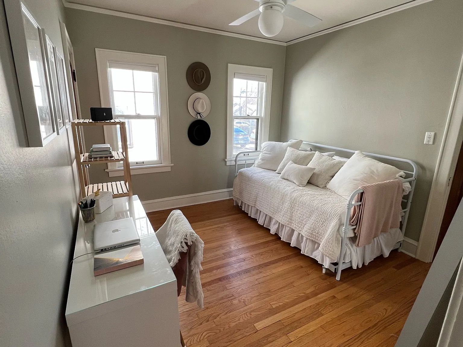 2 bed, 1200 sqft, $1,900 — Photo 4