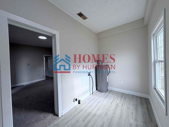 4th image of 1525 Dresden St