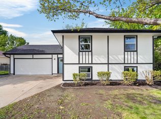 1410 E Euclid Ave, Indianola, IA 50125