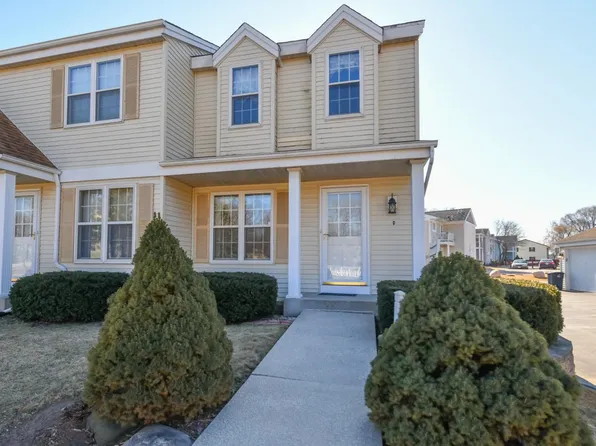 109 East Rivera DRIVE #D, Waukesha, WI 53189