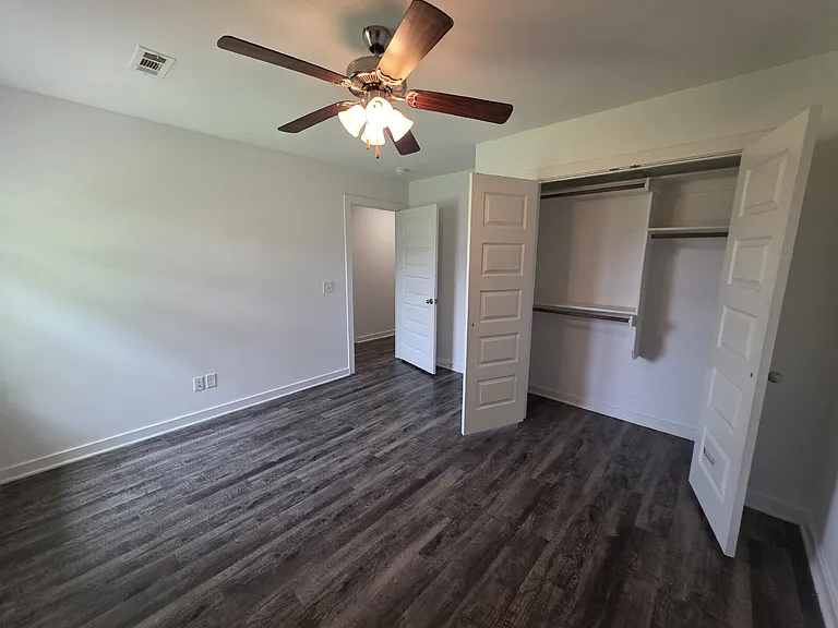 637 Hidden Springs Dr #1 — Photo 8