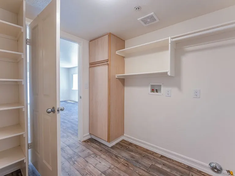 Chollas Heights - Military Housing — Photo 4