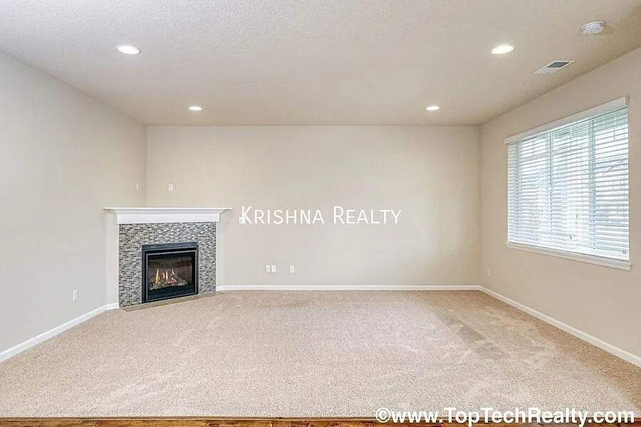 Lovely 4 BD* 2.5 BA* Corner Lot Single Family Home Located In Covetted Abbey Creek Community In N... — Photo 3