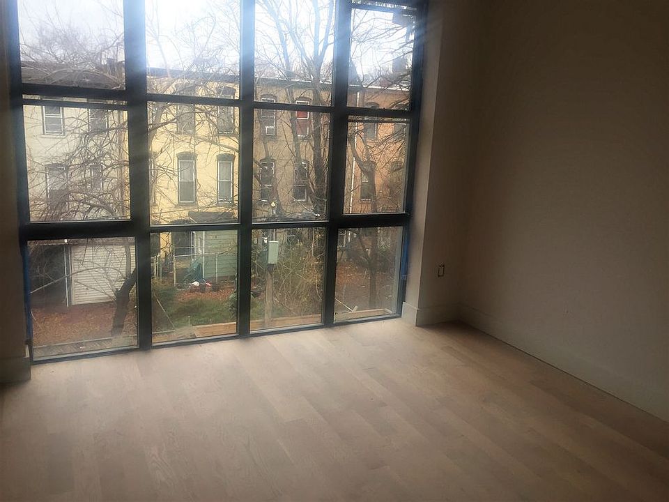 1st image of 431 Bainbridge St #4A