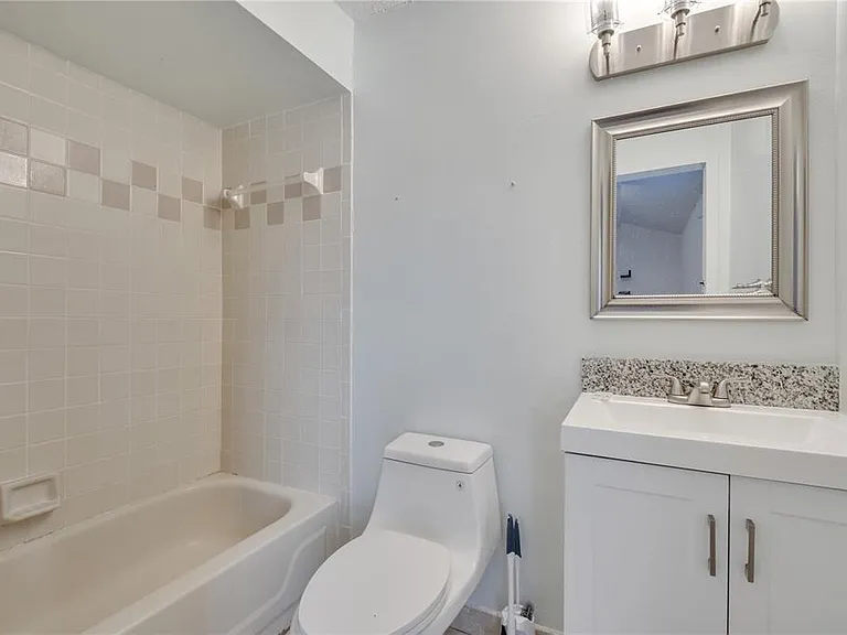 9426 Lake Lotta Cir — Photo 22