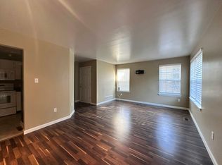 30 Horseshoe Dr #30, Douglassville, PA 19518