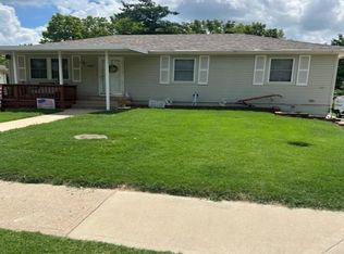 1907 Grove Dr, Independence, MO 64058