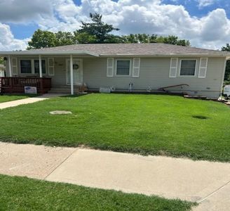 1907 Grove Dr, Independence, MO, 64058
