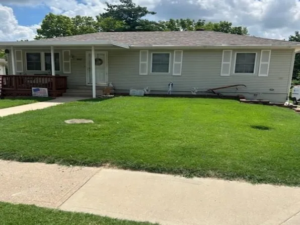 1907 Grove Dr, Independence, MO 64058