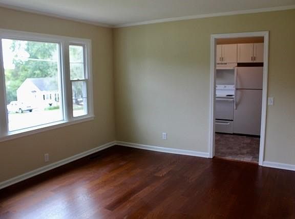 4th image of 312 Jarrell St