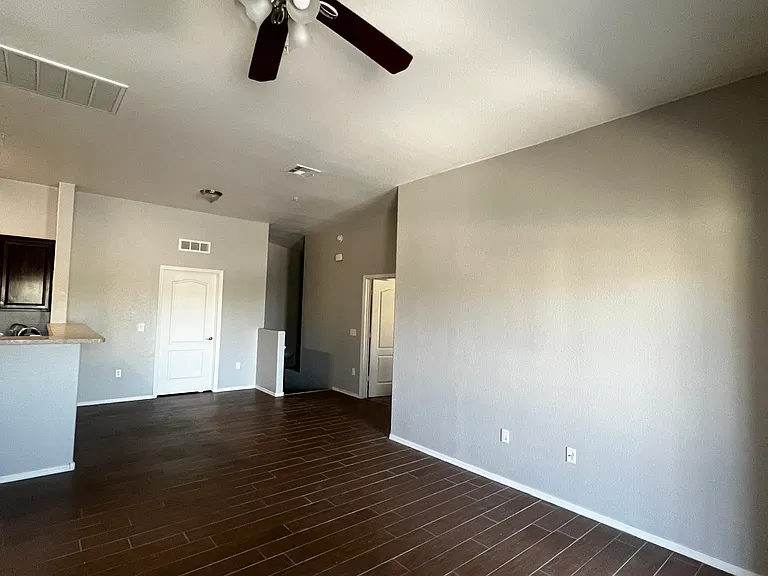 356 N 169th Ave — Photo 16