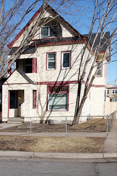1st image of 724 Desoto St #1
