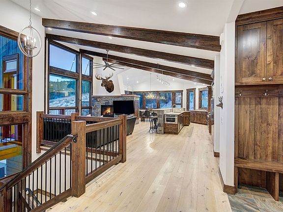 3rd image of 1057 Alpensee Drive