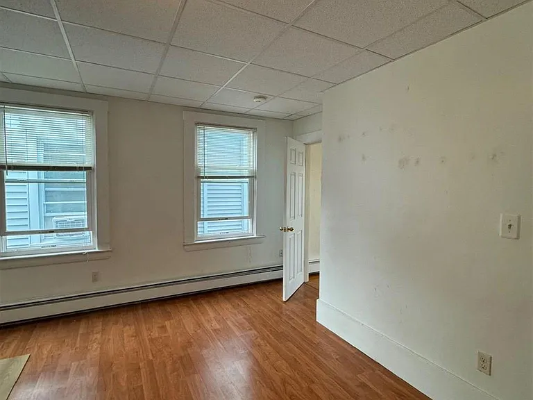 11 Concord Ave — Photo 11