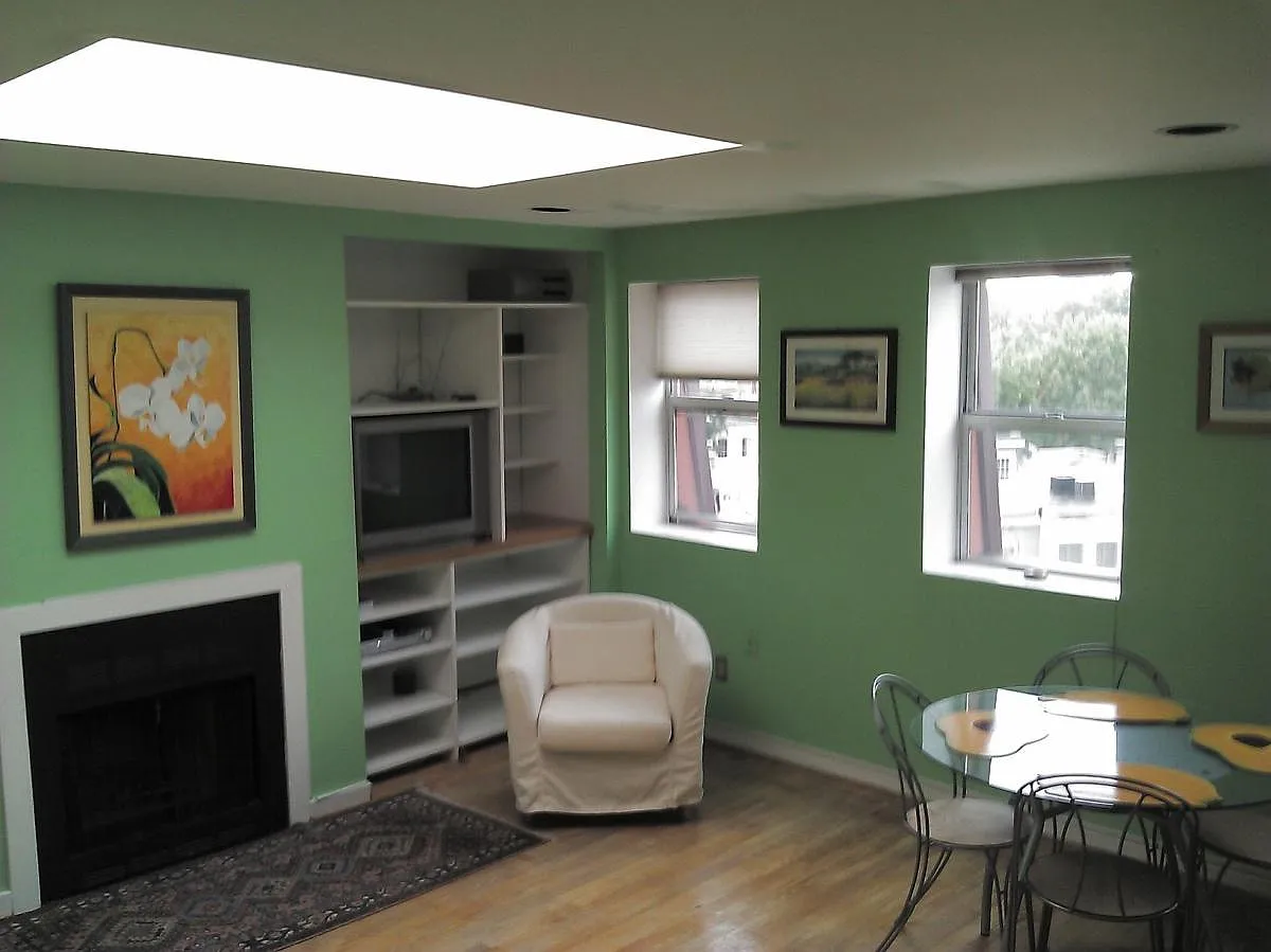 1 bed, 680 sqft, $2,400 — Photo 4