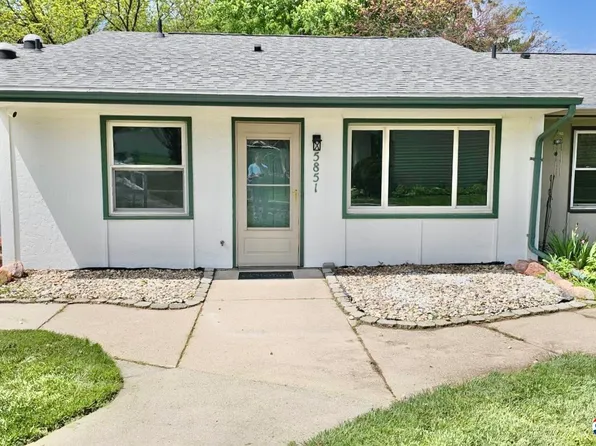 5851 Wolff Ln, Lincoln, NE 68521