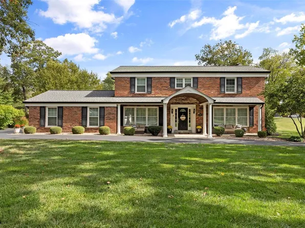 320 Magna Carta Dr, Saint Louis, MO 63141