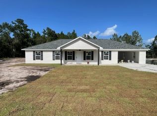 110 Red Hawk Ct, Waynesville, GA 31566