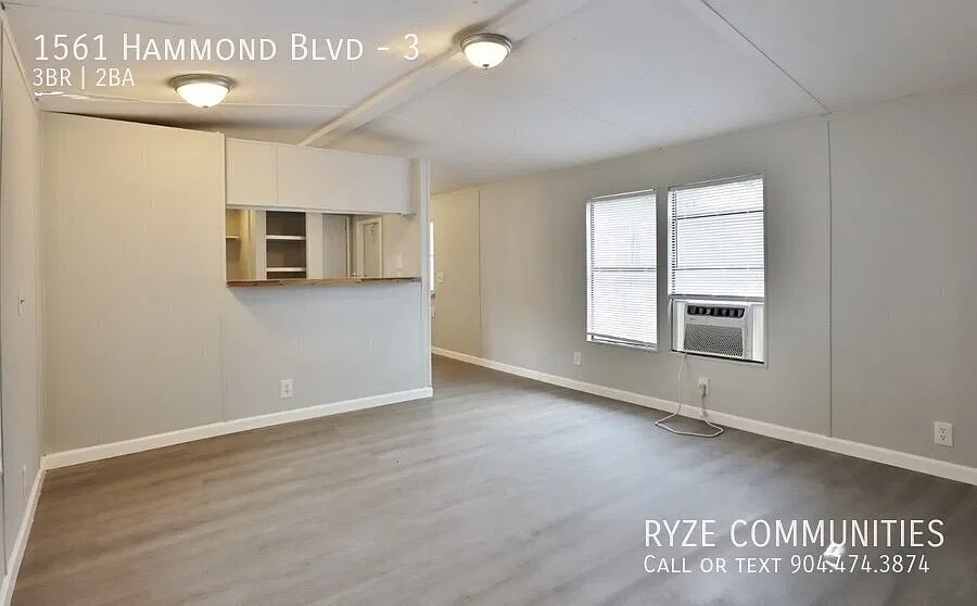 1561 Hammond Blvd - 3|$1,200|3 Beds, 2 Baths — Photo 3