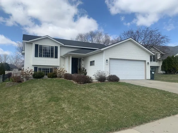 4583 Savannah Dr NW, Rochester, MN 55901