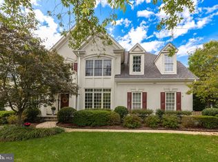 7375 Hunters Oak Ct, Springfield, VA 22150