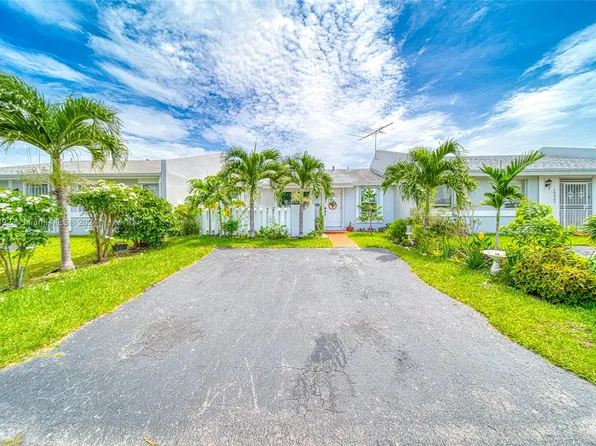 10371 SW 207th Ln, Cutler Bay, FL 33189
