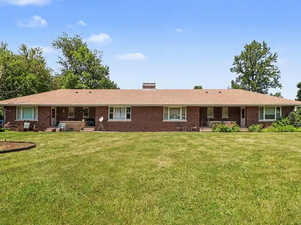 206 S Adams St, Hebron, IN 46341