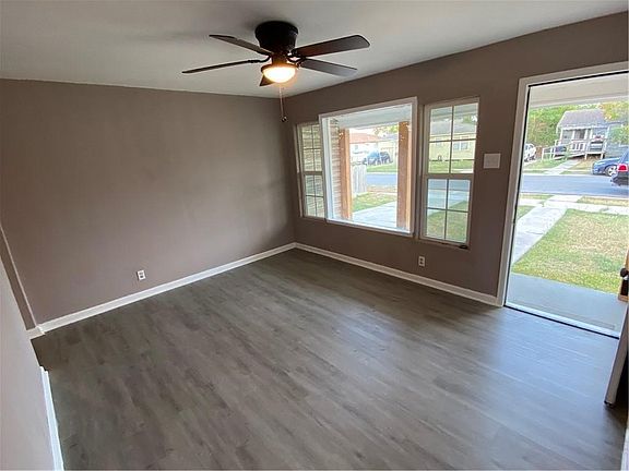 3rd image of 937 Nandina Drive