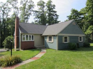 575 Huckleberry Hill Rd, Avon, CT 06001