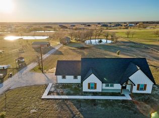 105 Hawk Ridge Rd, Decatur, TX 76234