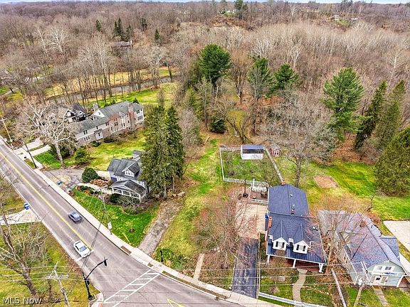 2nd image of 106 Solon Rd