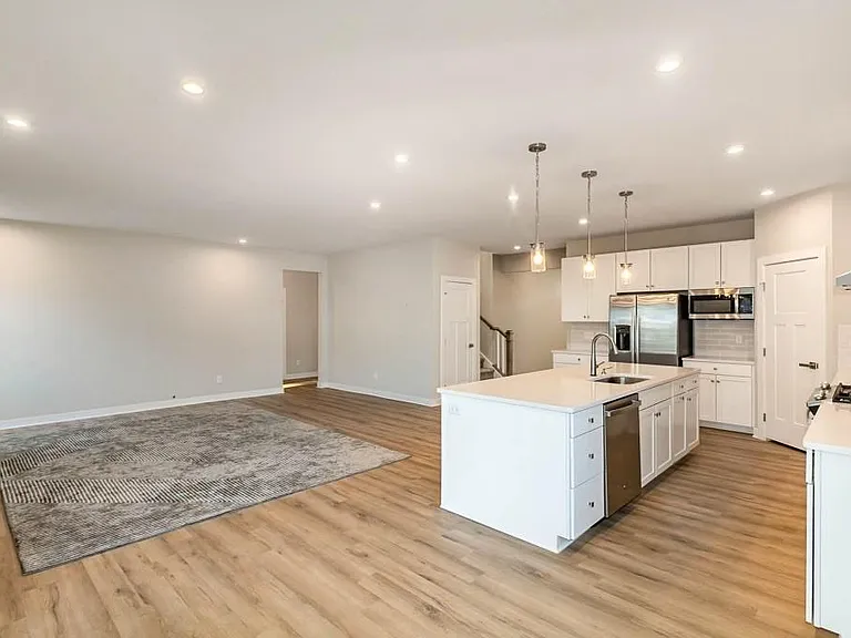 4003 Bluebell Ln — Photo 16