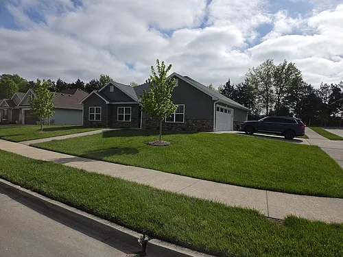 1512 Spring Mountain Dr Photo 1