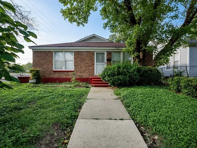 3540 Burton Ave #B — Photo 13