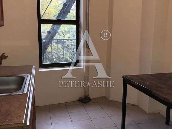 4th image of 995 E 173rd St APT 2C