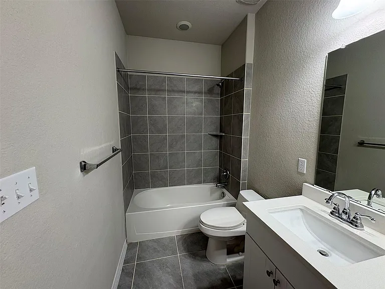 147 Mary Max Cir — Photo 19