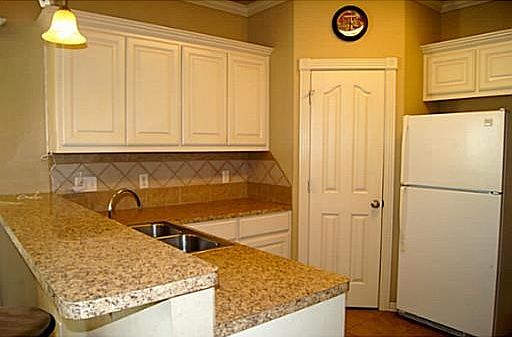 4th image of 2711 Horse Haven Ln